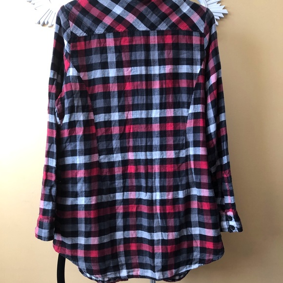 Shirt - Picture 2 of 3